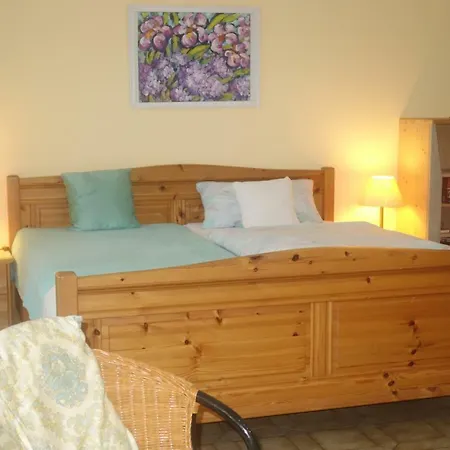 Rooms@no22 *