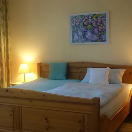 Rooms@no22 *